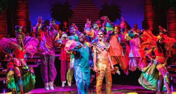 Joseph-his-technicolor-dreamcoat-2014-uk-tour-c-Darren-Bell